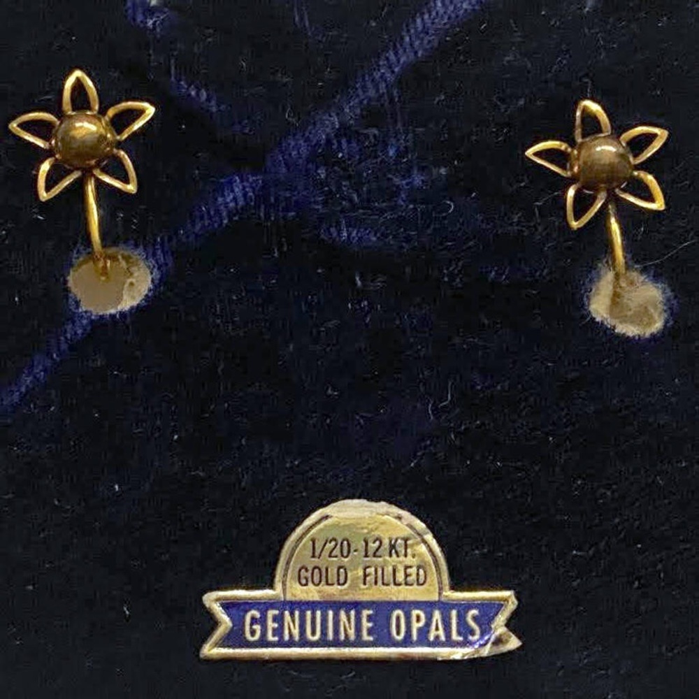 1/20 12Kt Gold Filled Vintage Floral Screw Back Earrings w/ Genuine Opal